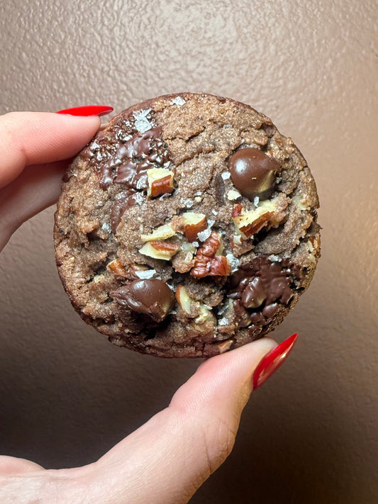 Sea Salt Dark Chocolate with Pecans